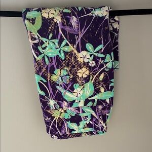 LuLaRoe Purple and Green 🧚 Floral Leggings